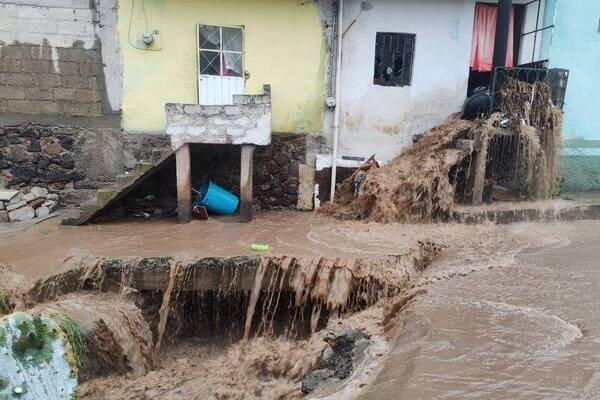 Aplican plan DN-III-E debido a inundaciones severas por lluvias en Tlaxcala, Apizaco y Calpulalpan