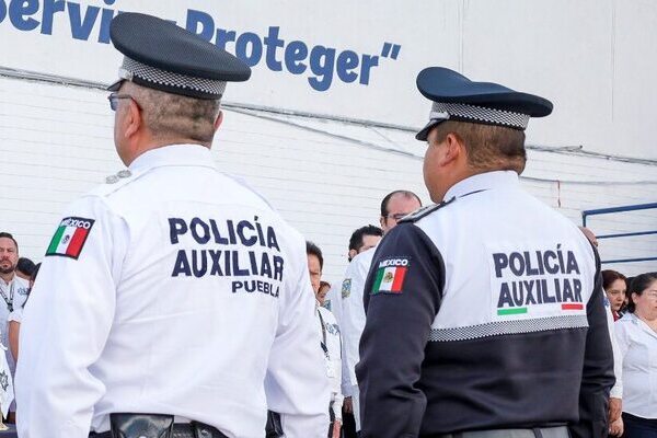 TARDE DE PERROS | Por culpa de mandos policías auxiliares están detenidos