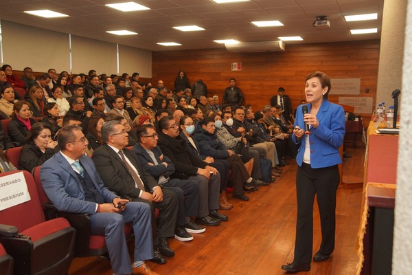El Verano de investigación se desarrolla del 24 al 28 de junio en el Auditorio de la Facultad de Derecho, Ciencias Políticas y Criminología