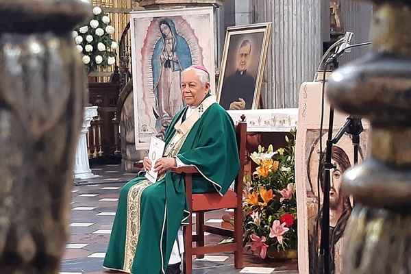 Arzobispo de Puebla llama a orar por la paz en el mundo ante estallido de la guerra en Medio Oriente