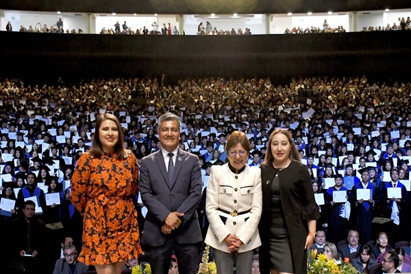 BUAP | Preside Rectora Lilia Cedillo graduación de egresados de las preparatorias del Complejo Regional Centro y de la Lázaro Cárdenas