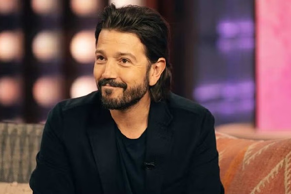 Diego Luna alza la voz por los migrantes en su participación en el show de Jimmy Kimmel