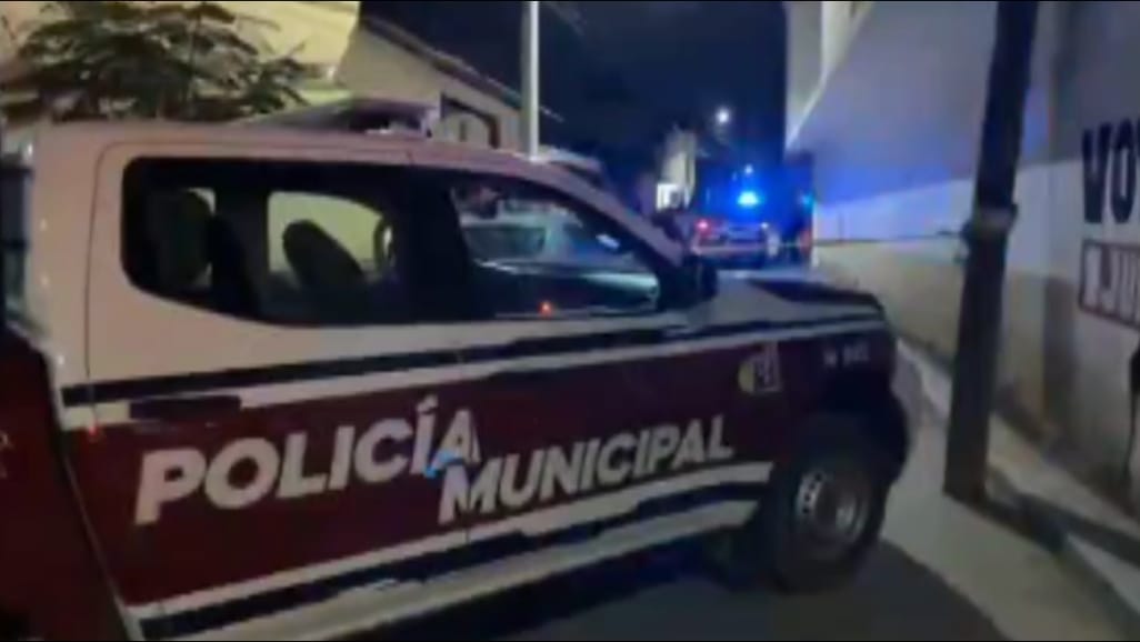 Ambos ataques armados están siendo investigados por las autoridades para determinar si existe alguna relación entre los casos 