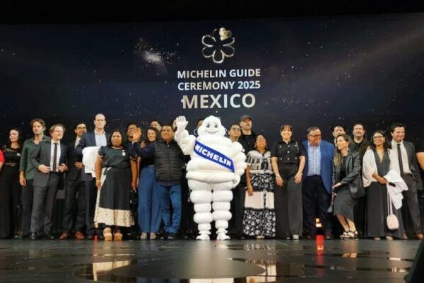 Se llevo a cabo la segunda edición de la entrega de las Estrellas Michelin, en un evento conducido por el gastronómico Miguel Conde