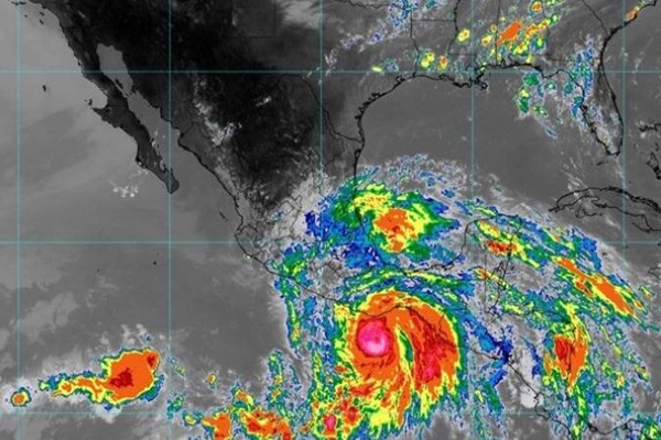 Por condiciones climatológicas en Costa de Oaxaca, se suspenden vuelos a Puerto Escondido y Huatulco