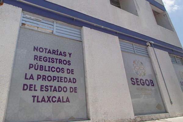 Segob de Tlaxcala cancela patente de notario público no. 2 de Zacatelco a Alejandro Moreno por queja grave