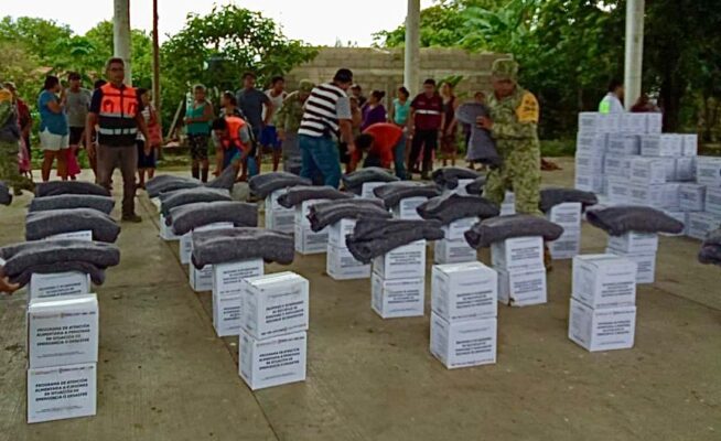 Tras recorrido de 4 horas para ingresar a La Ceiba y La Máquina, entregan víveres a damnificados