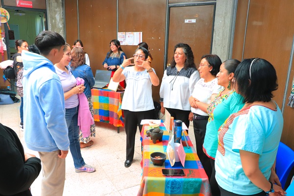 UATx | Promueven formación en la diversidad lingüística