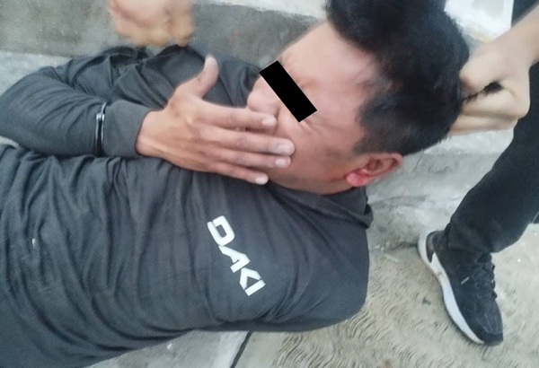 Vecinos de Agua Santa capturan y golpean a presuntos asaltantes; son entregados a SSC Puebla Recibidos