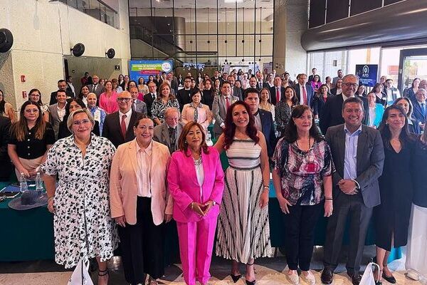 Se hizo énfasis en la necesidad de que las universidades oferten modelos flexibles de formación académica como certificaciones laborales