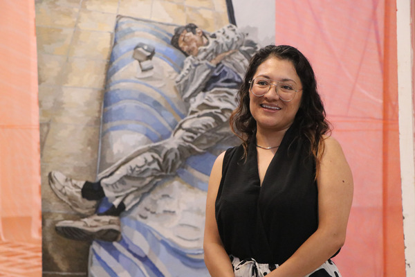 (Contra)literal explora la necesidad del descanso en contextos laborales, los regímenes alimenticios en la cultura fitness, y la violencia