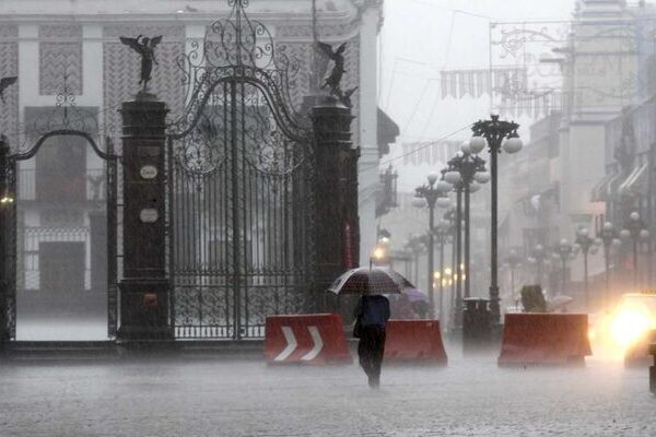 Dentro de las recomendaciones del ISSSTE esta el no exponerse a cambios de temperatura, evitar comer en la calle y cocinar bien los alimentos