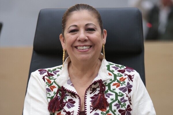 La presidenta de la Junta de Gobierno y Coordinación Política del Congreso, Laura Artemisa García, emitió un fuerte exhorto a los alcaldes