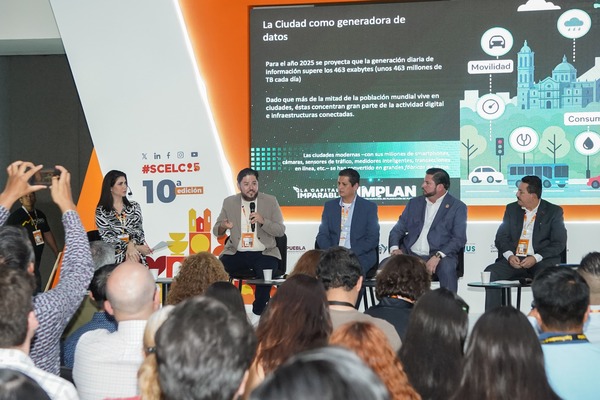 Pepe Chedraui reforzó su innovación urbana durante el panel "Planeación urbana en México: innovación territorial desde la gestión pública"