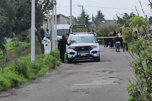 Los familiares del hombre llegaron a las inmediaciones del canal de agua en  San Sebastián de Aparicio para identificarlo