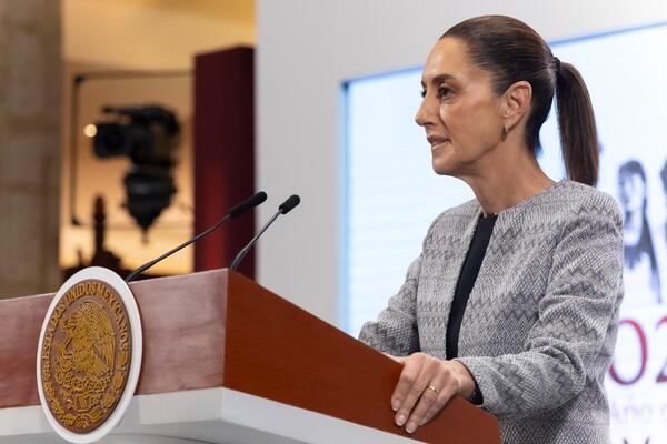 En México se producen 15 mil toneladas de plásticos, y el 80% termina en las costas y playas, por ello se impulsa la limpieza en 17 estados