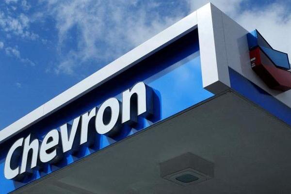 El presidente Nicolás Maduro, confirmó que la petrolera de EE.UU. Chevron recibió una licencia para poder seguir operando en Venezuela