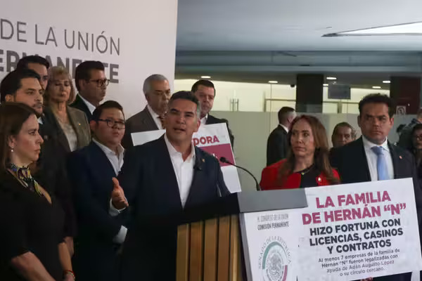 PRI presentó una solicitud para que el líder de Morena en el Senado, Adán Augusto, se separe de su cargo mientras realizan investigaciones