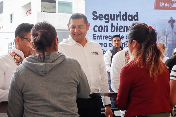 En Sierra Negra, Gobierno de Armenta entrega 97 mdp en obra comunitaria para pueblos indígenas