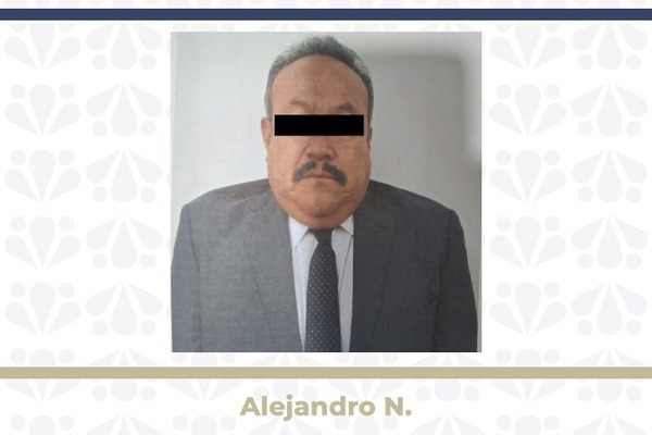 Detuvieron a Alejandro N., comandante de la Unidad de Investigación adscrita a la Fiscalía Especializada por el delito de intimidación