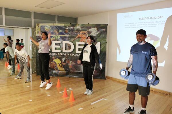 La capacitación de" Promotores Deportivos Comunitarios” tuvo una duración de seis horas y fue impartida por personal de la CONADE