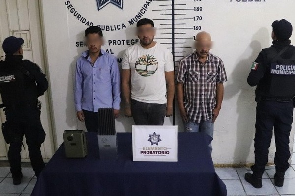 Se presume que los ahora detenidos podrían formar parte de una banda dedicada al robo de transporte de carga que opera en el Arco Norte