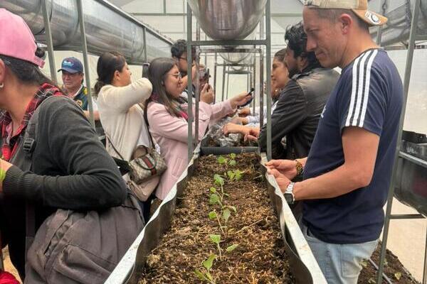 La Secretaría de Bienestar de Tlaxcala llevó a cabo la entrega del primer Módulo de Autosuficiencia Alimentaria en el municipio de Duitama