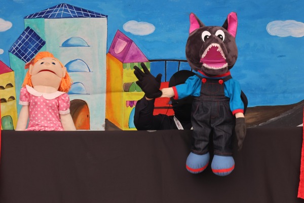 "Mis Vacaciones en la Biblioteca 2025” tiene como propósito formar lectores críticos capaces de participar en situaciones comunicativas