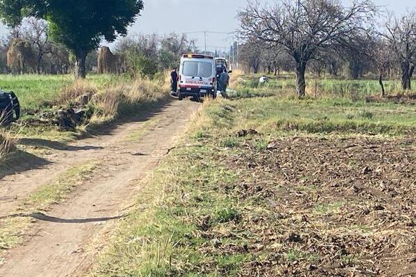 Un grupo de personas reportó el hallazgo de una fosa clandestina con restos humanos en unos campos de cultivo del municipio de Tepeaca