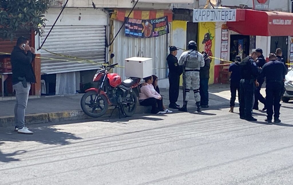 Asesinan a policía custodio del Penal de San Miguel, en Puebla, dentro de cocina económica del camino a El Batán