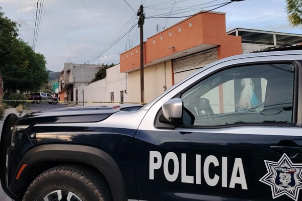 Localizan a un hombre sin vida con severa lesión en la cabeza, en San Diego Chalma, Tehuacán