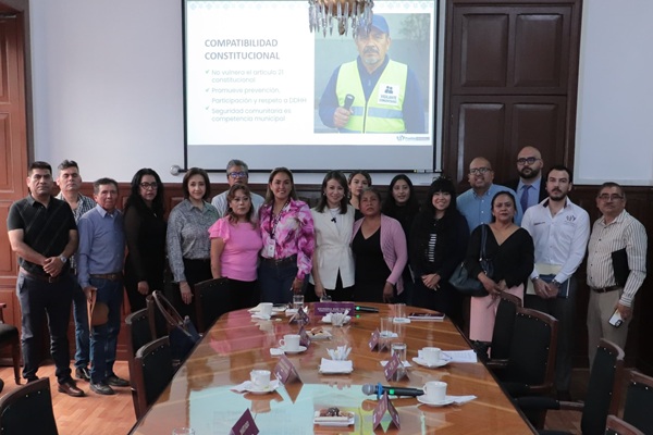 Regidoras y regidores de Puebla analizan dictamen para crear padrón de veladores para ordenar una práctica comunitaria