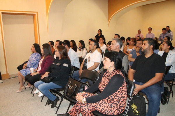 La capacitación Punto Arcoíris esta dirigida a servicios turísticos, comercios, hoteles, restaurantes y oficinas públicas o privadas