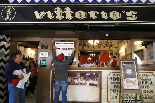 Profeco retiró los sellos de suspensión a restaurantes clausurados en Centro de Puebla, reabrieron después de doce días de sanción