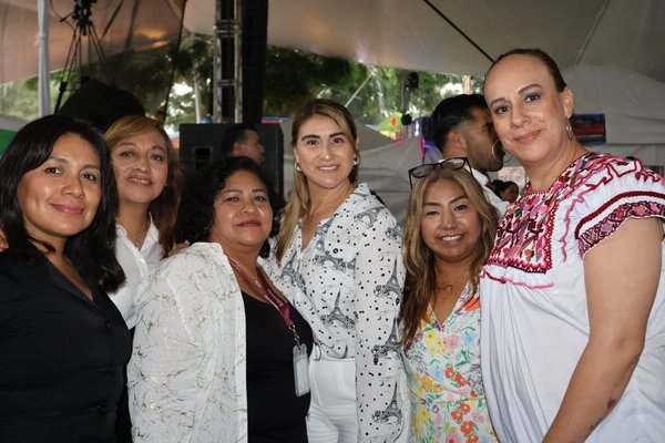 Idamis Pastor Betancourt anunció que estuvo en la fiesta patronal de Amozoc y publicó una serie de fotografías que llamaron mucho la atención