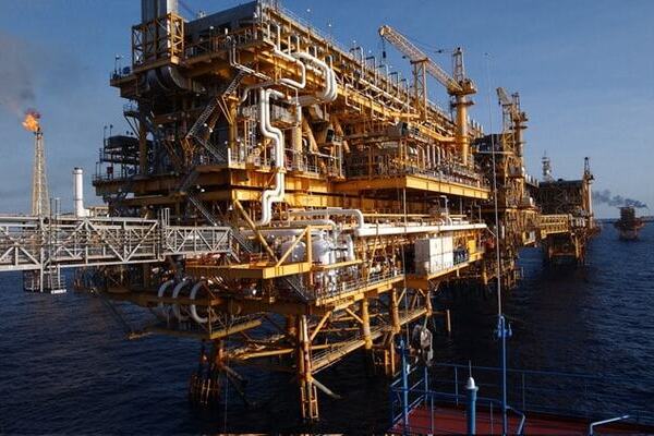 Un comando irrumpió en la plataforma Akal-R, uno de los principales complejos petroleros operados por PEMEX en la Sonda de Campeche