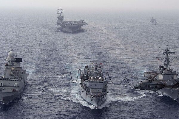 El Departamento de Defensa comenzó a ordenar el despliegue de fuerzas aéreas y navales estadounidenses en el sur del Mar Caribe