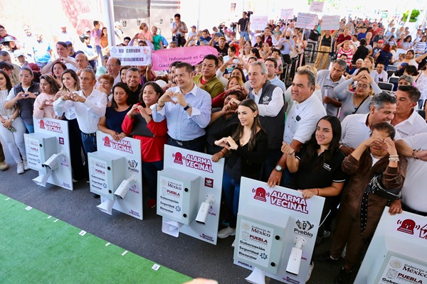 Armenta entrega 100 Alarmas Vecinales para vigilar zonas con alto