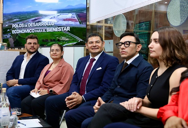 Armenta presenta en CDMX los proyectos estratégicos de Puebla