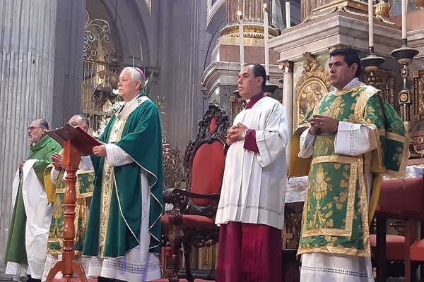 Arzobispo de Puebla alerta sobre aumento de violencia y de familias