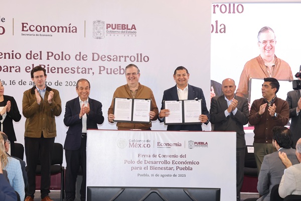 Ebrard y Armenta firman Convenio del Polo de Desarrollo Económico