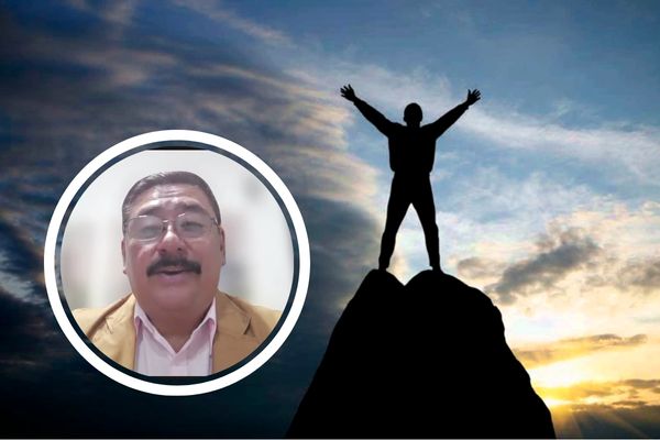 La conferencia estuvo dirigida a estudiantes de nuevo ingreso y planteó una inquietud común en quienes comienzan su formación universitaria