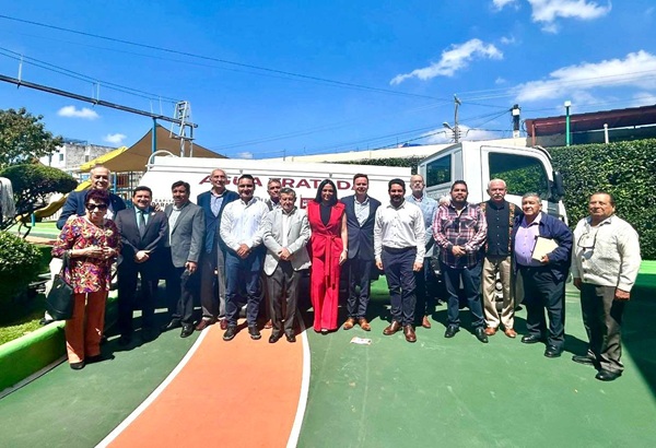 Firma Ayuntamiento de Puebla convenio con Parque España