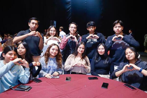 Cientos de jóvenes forman parte de la estructura de la administración pública con diversos cargos de primer, segundo y tercer nivel en Puebla