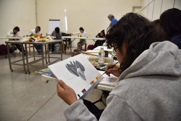 La ampliación de la convocatoria de los Premios Estatales de Artes Visuales Tlaxcala 2025 se hace para que más artistas puedan participar