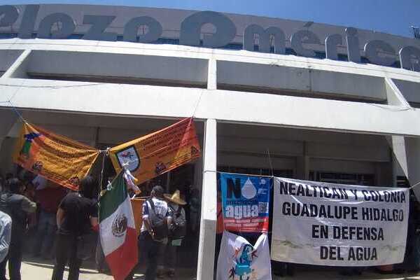 Pobladores de Cholula se negaron a dialogar con la Secretaría de Gobernación, exigiendo la presencia de integrantes de Conagua