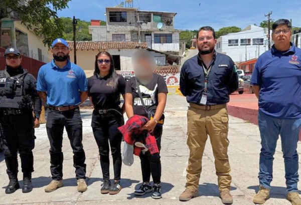 Localizan con vida en Oaxaca a menor poblana reportada como desaparecida