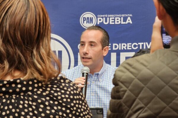 Mario Riestra Piña dejó ver que no se ha cerrado la posibilidad de repetir alianza con el PRI o ampliarse con Movimiento Ciudadano
