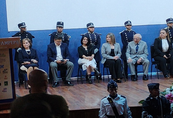 Se pronuncian por libertad de expresión, libertad de prensa y alto al acoso judicial