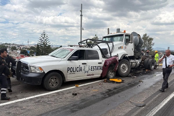 Sepultan a los dos policías estatales fallecidos en el accidente en la autopista México-Puebla